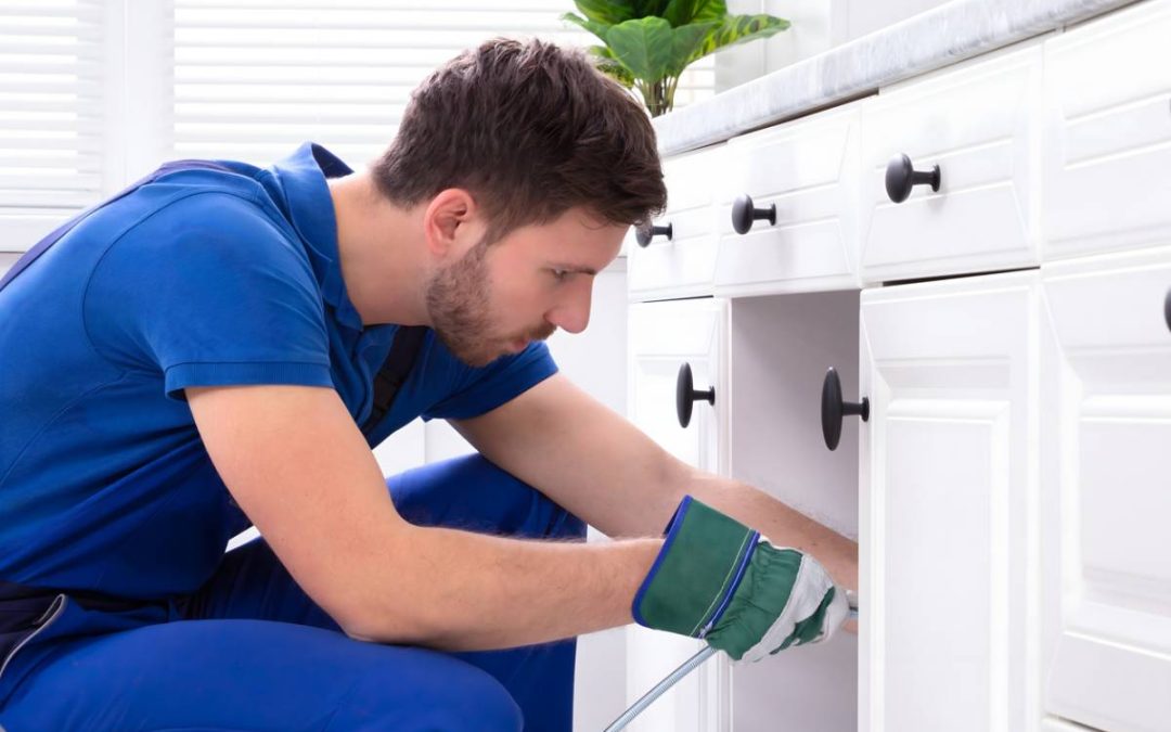 WC, évier ou lavabo bloqués : les techniques de débouchage expliquées