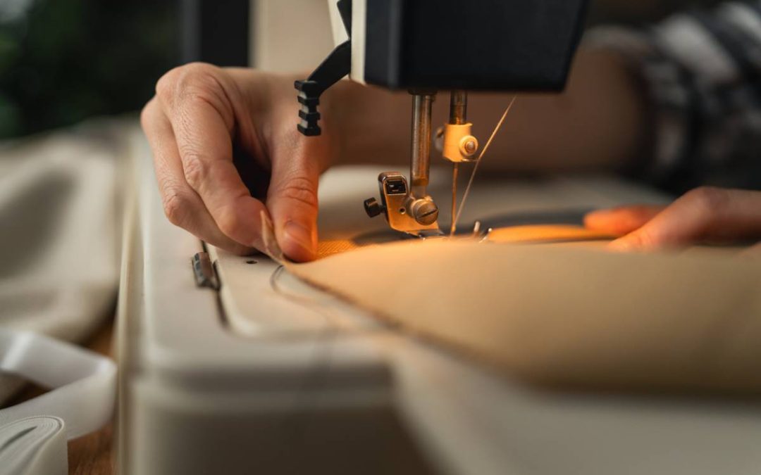 Machine à coudre industrielle en panne : les réflexes qui évitent l’arrêt total